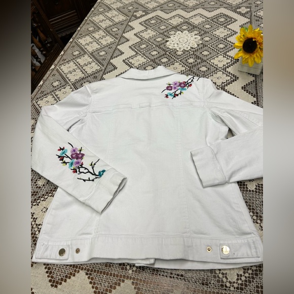 RENUAR denim jacket - Picture 9 of 10